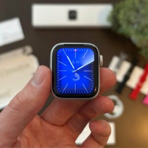 Apple Watch Series 5 GPS 40 mm, 100%